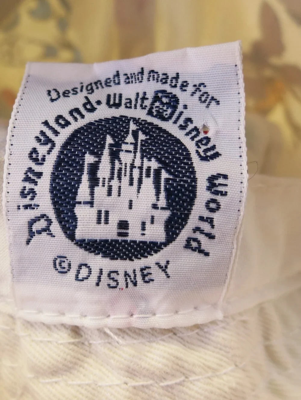 Kids Disney Tomorrowland Frontierland Adventureland Fantasyland Hat 1970s-80s - Picture 5 of 6
